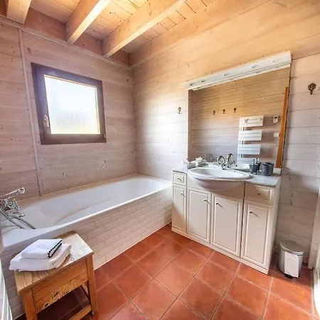 Les Griottes, Veritable Chalet De Montagne, Avec Jacuzzi Et Sauna