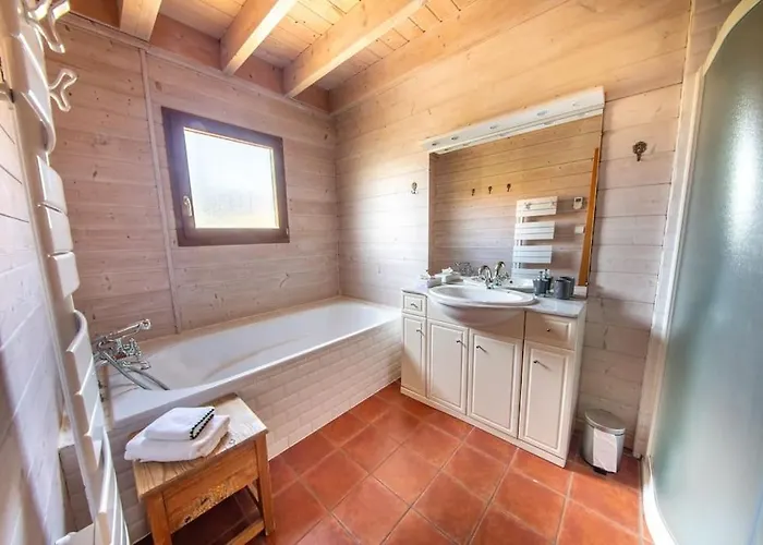 Les Griottes, Veritable De Montagne, Avec Jacuzzi Et Sauna